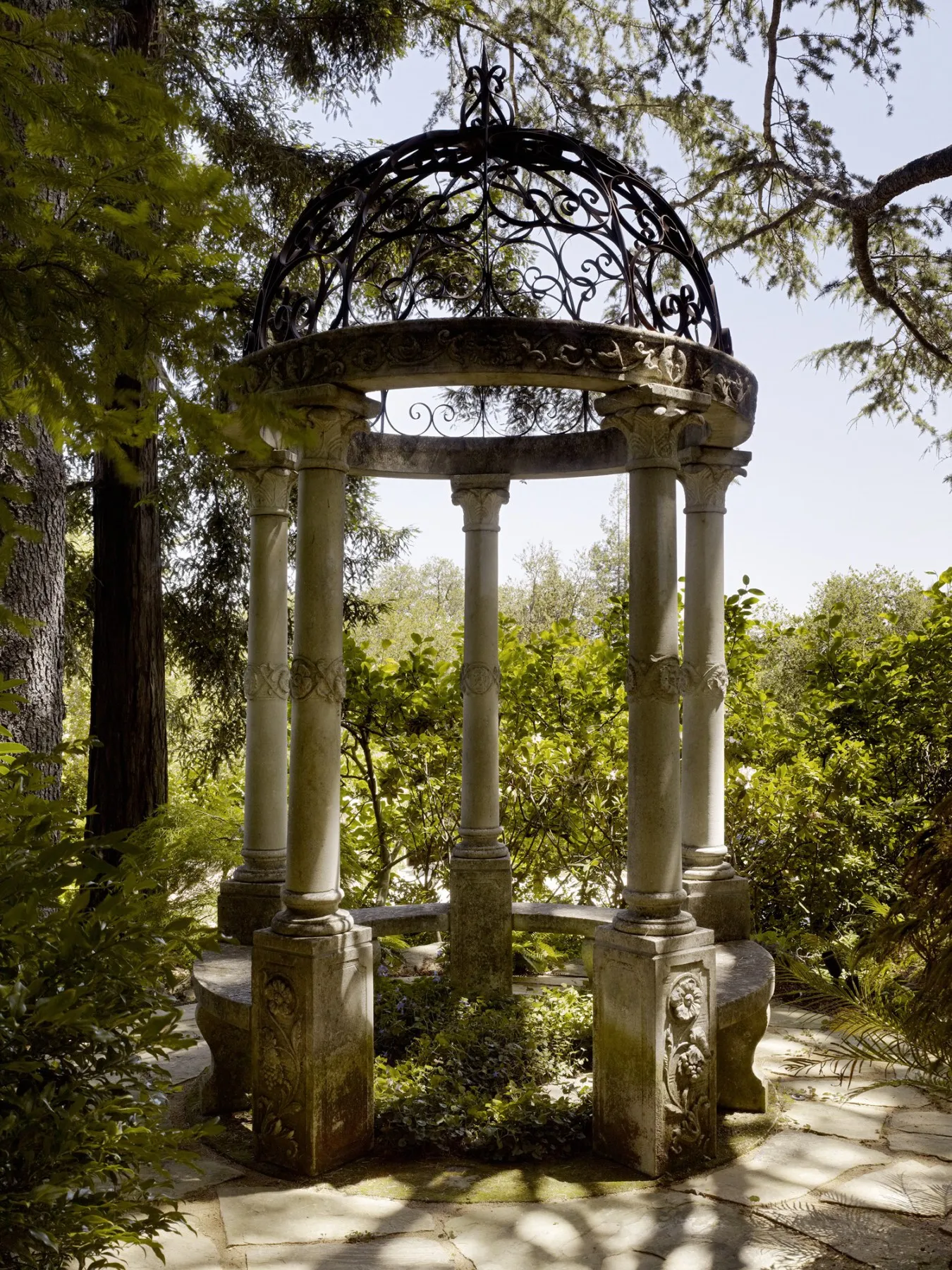 آلاچیق سنگی آلاچیق سنگی